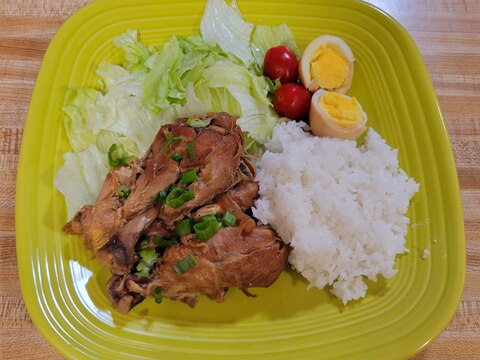 アドボチキン(Chicken Adobo)